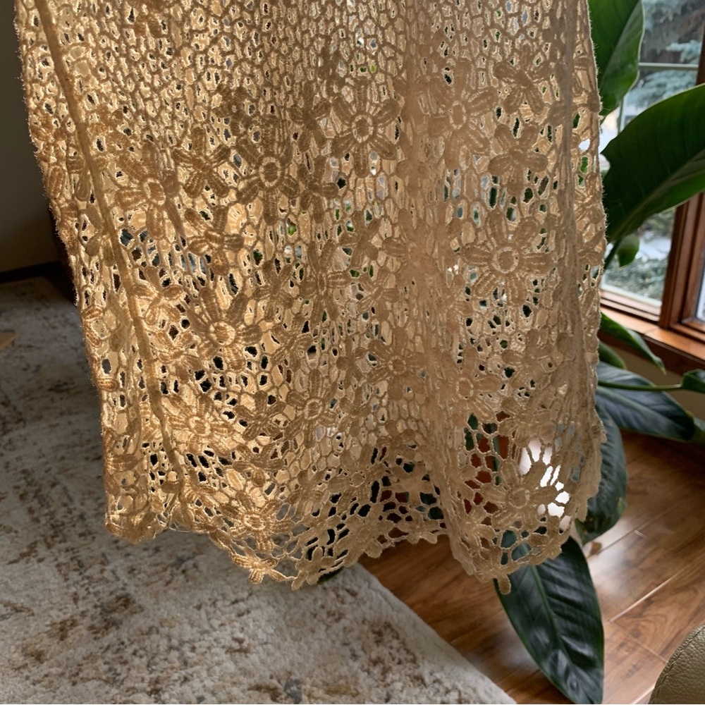 Suzy Shier Crochet Tank - Picture 8 of 10